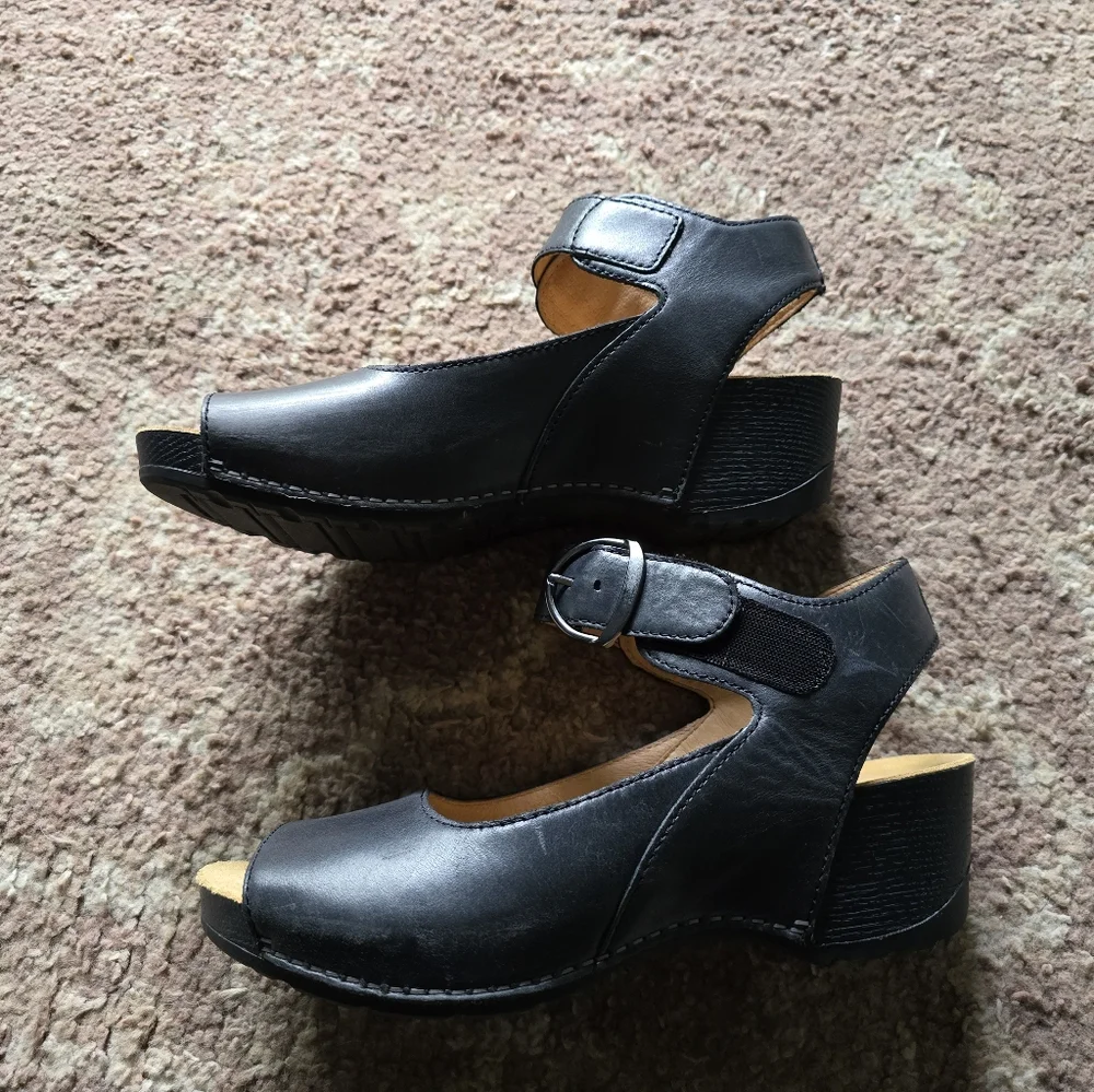 Dansko MARCY Wedge Size 38/7.5 New - Picture 2 of 6